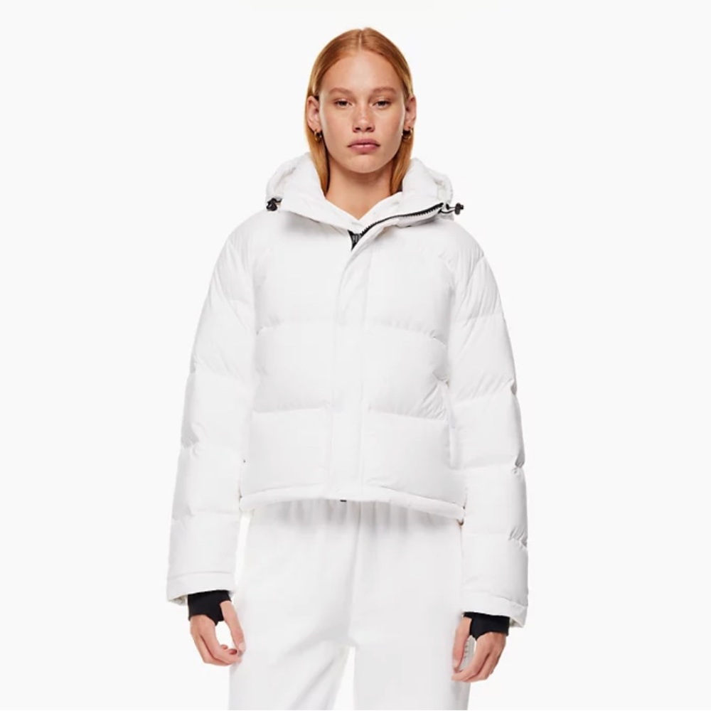 Aritzia White Superpuff Shorty